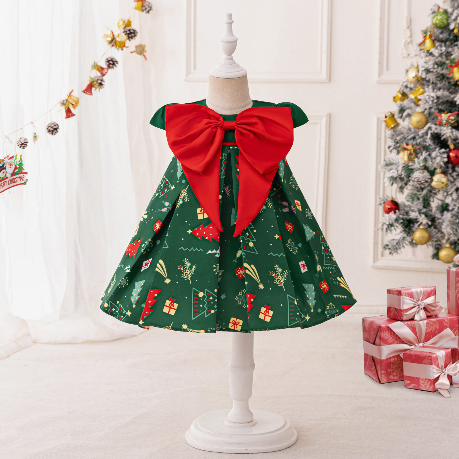 Christmas dress Christmas tree small flying sleeve princess dress cartoon print dress small flying sleeve holiday performance costume