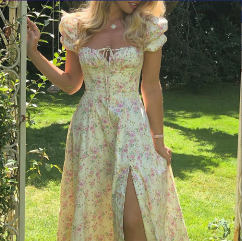 New light base apricot pink